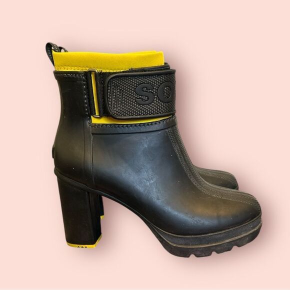 SOREL Medina III Waterproof Heeled Ankle Rain Boot Black Booties Womens 9.5 - Picture 2 of 13